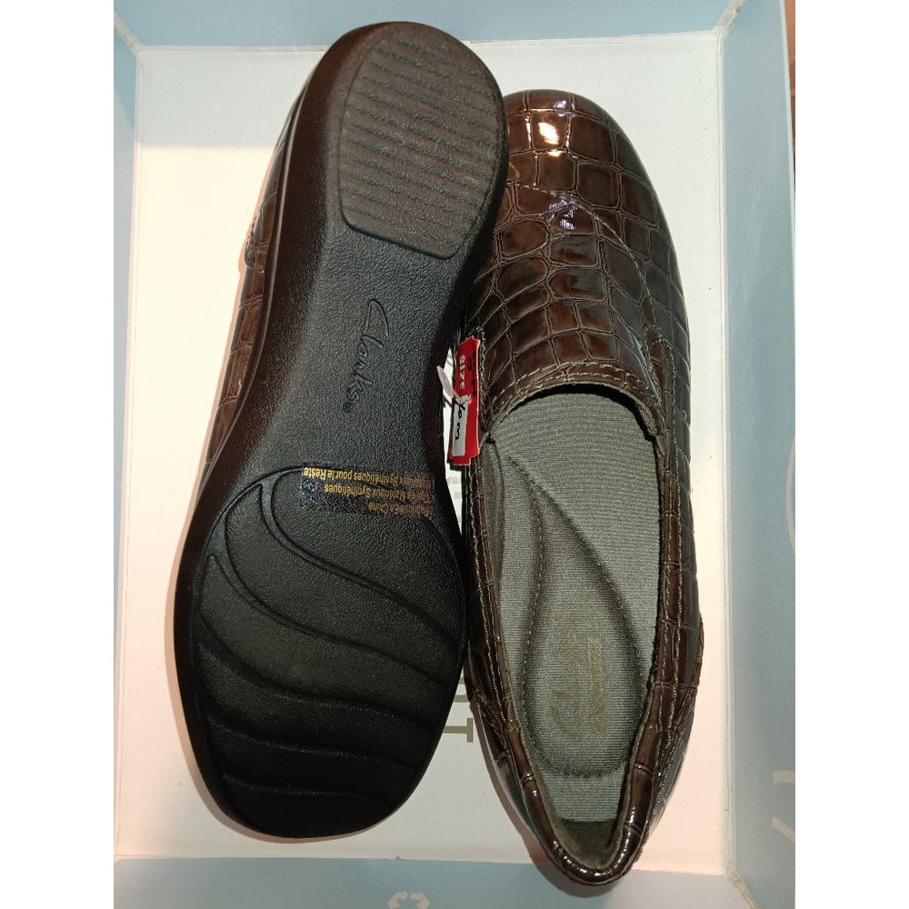 Clarks Bendables Gael Feline, Brown Alligator BRAND NEW Loafers Size 6 Medium